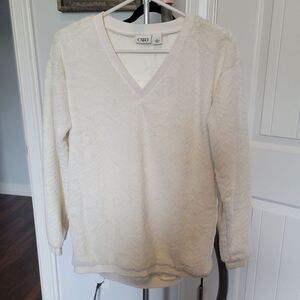 Cato Top Fluffy Faux Fur PullOver Cream Long Sleeve Size sm Women v neck cozy